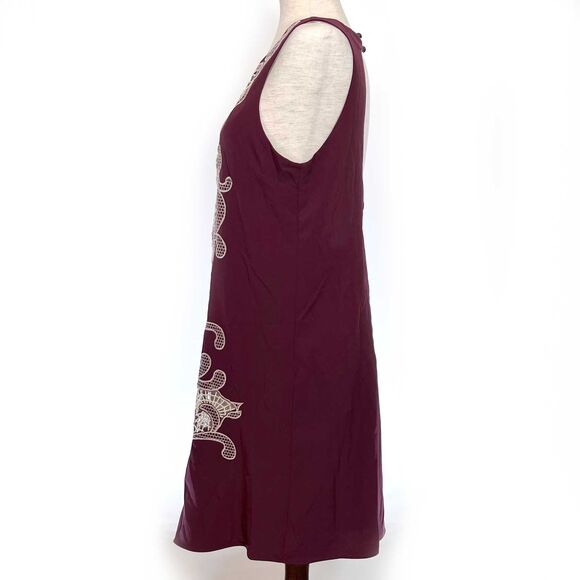 Maroon Cut-Out Open Back Shift Dress Large - Picture 3 of 9